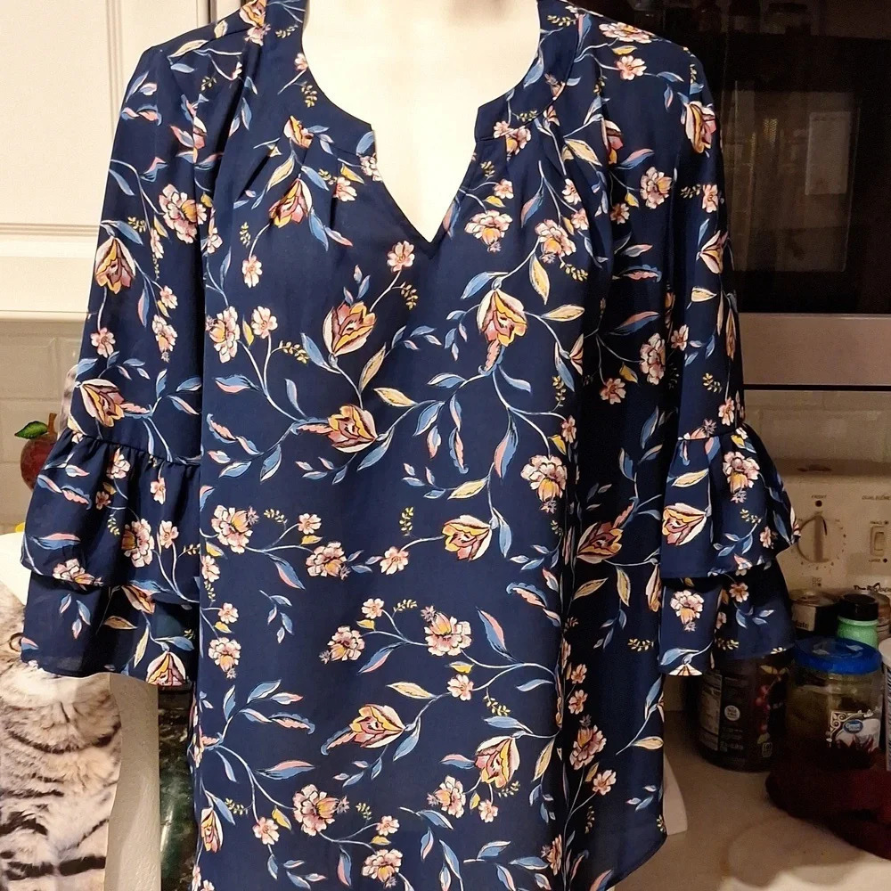 Womens  Roz & Ali floral 3/4 sleeve regular size top XL. EUC